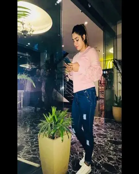 high profile Call Girls in Chennai